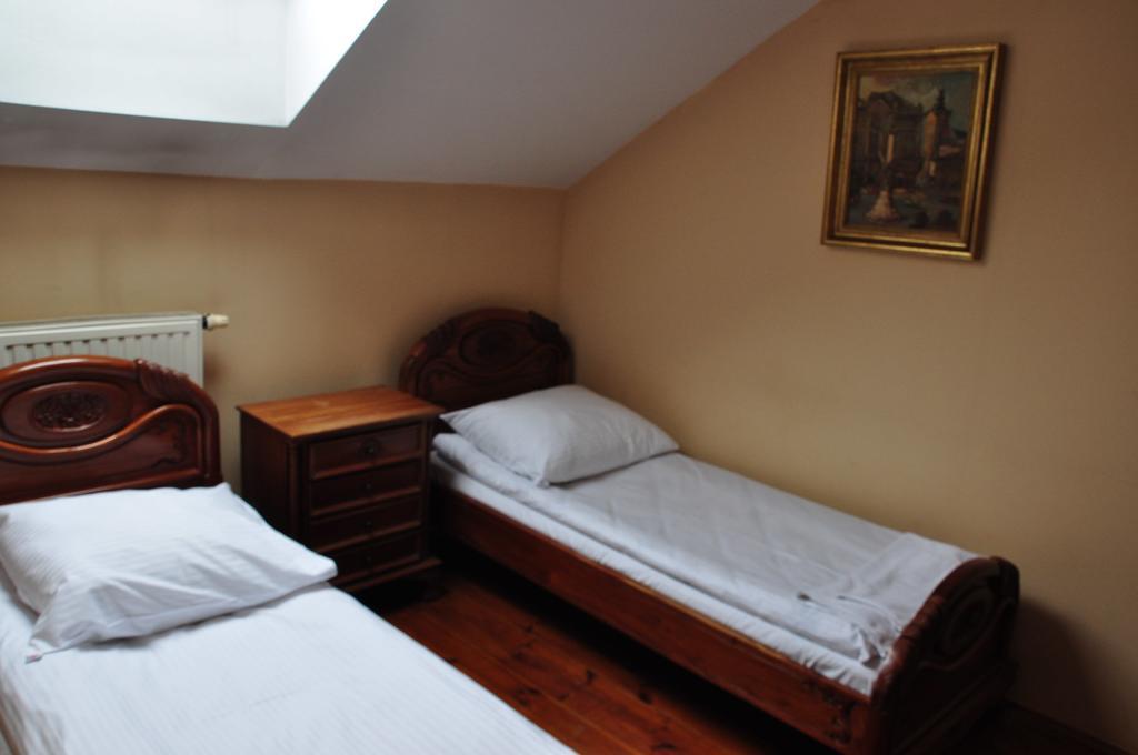 Ostoya Inn & Granary ياشونكا الغرفة الصورة