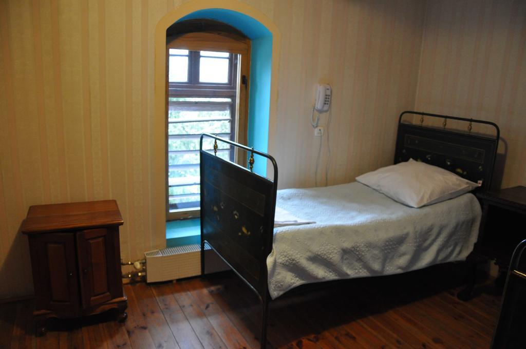 Ostoya Inn & Granary ياشونكا الغرفة الصورة