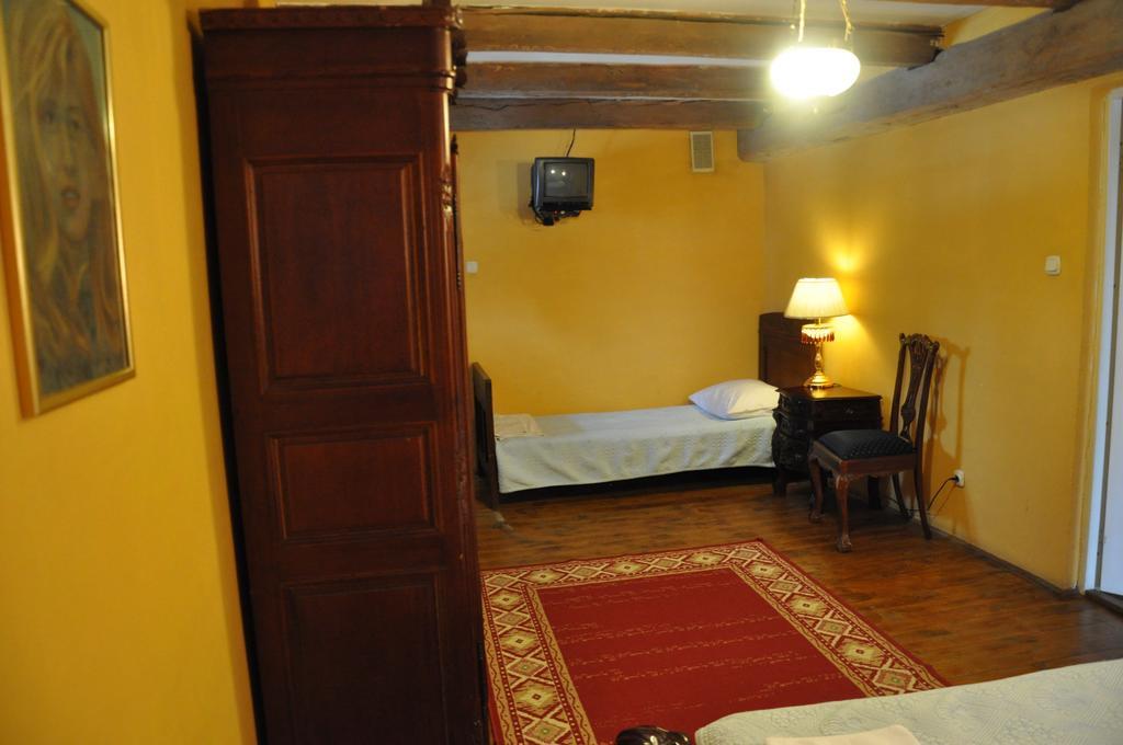 Ostoya Inn & Granary ياشونكا الغرفة الصورة