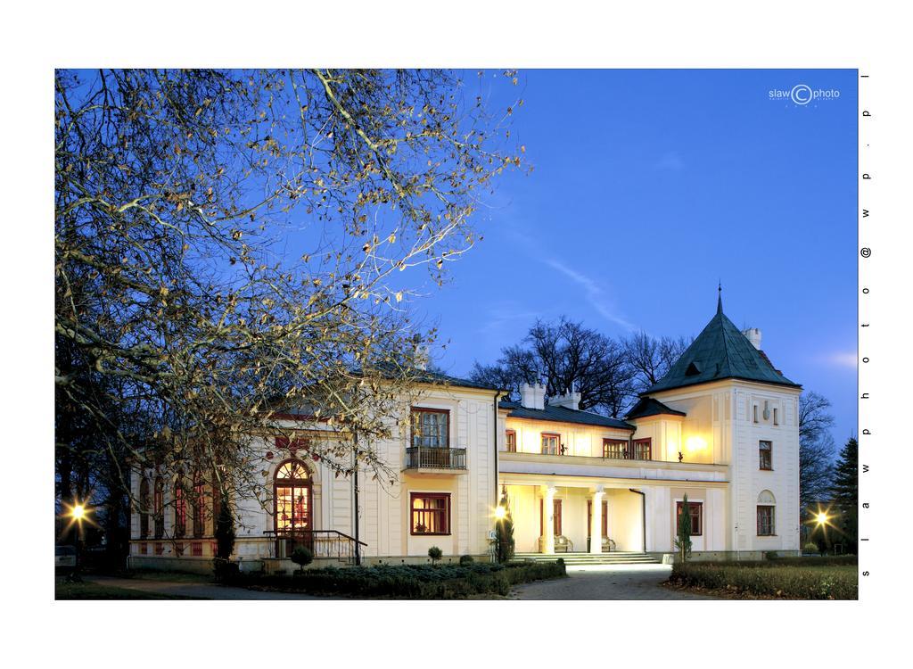 Ostoya Inn & Granary ياشونكا المطعم الصورة